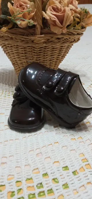 Zapatos bebé niño piel charol