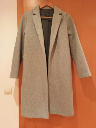 Abrigo Zara Gris Talla S.
