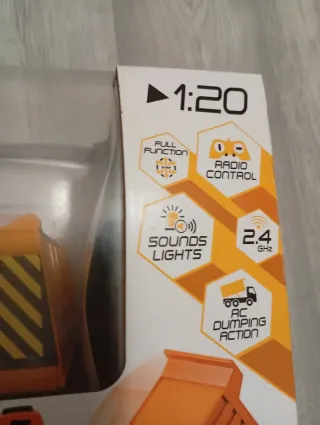 Camión Mercedes Arocs teledirigido con Volquete