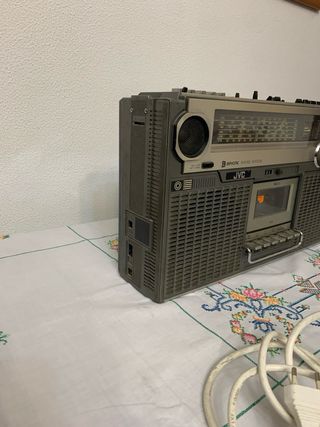 Boombox JVC RC-828JW RADIO cassette