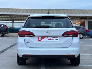 Opel Astra 2021
