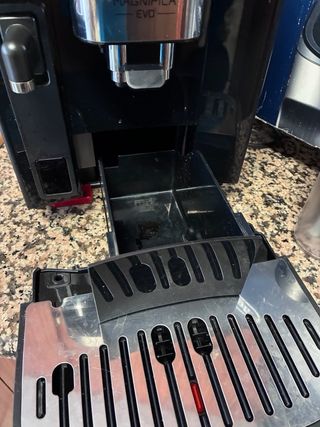 Cafetera DeLonghi Magnífica Evo automática