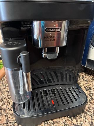 Cafetera DeLonghi Magnífica Evo automática