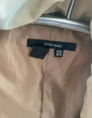 Abrigo Zara Beige Talla XL