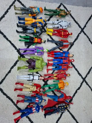 21 Figuras de Acción Marvel