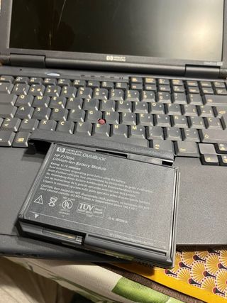 HP Omnibook 900 Portátil Gris
