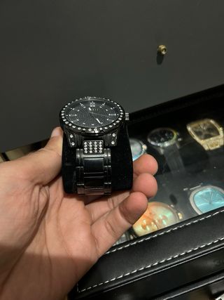 Reloj Guess Negro y Plateado