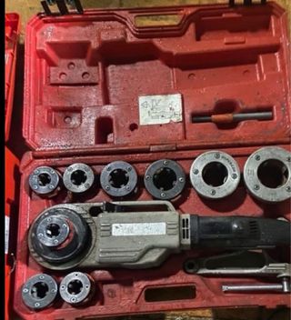 Roscatrice elettrica portatile