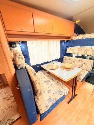 Autocaravana 6 plazas 79.000km toldo y AC