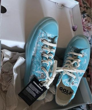 Converse Azul y Blanco