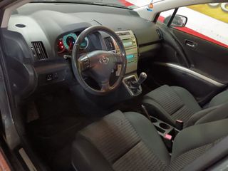 Toyota Corolla Verso 1.8 VVT-i Luna