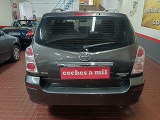 Toyota Corolla Verso 1.8 VVT-i Luna