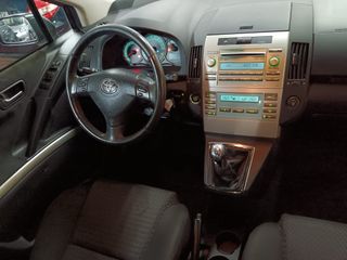 Toyota Corolla Verso 1.8 VVT-i Luna