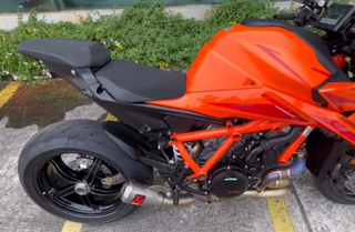 Tubo escape Akrapovic KTM SUPER DUKE 1390 1290