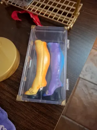 Muñeca Rainbow con accesorios