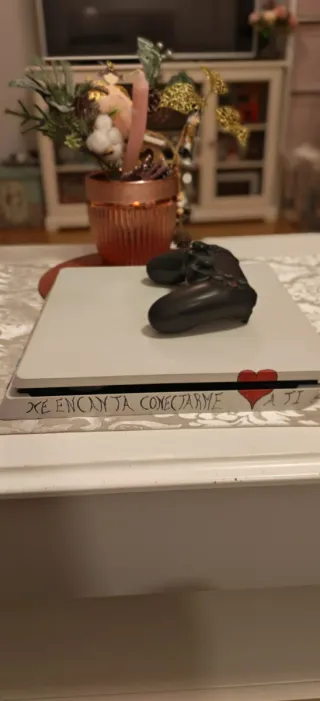 PS4 Slim Bianca + Controller