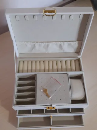 Portagioie bianco con dettagli oro