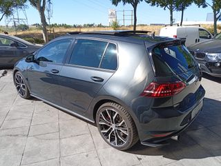 Volkswagen Golf GTI 230 CV 2015