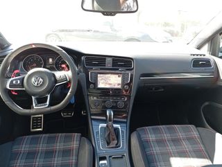Volkswagen Golf GTI 230 CV 2015