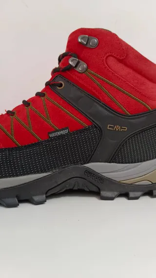 Zapatillas de trekking CMP rojas y negras