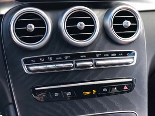 MB GLC 300de COUPE 4MATIC AMG LINE AUTO.