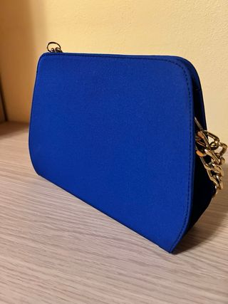 Borsetta vintage blu con catena oro