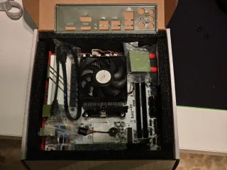 Placa Base JGINYUE B450i Plus ARGB + Ryzen 3 3100