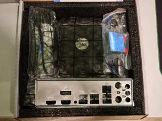 Placa Base JGINYUE B450i Plus ARGB + Ryzen 3 3100