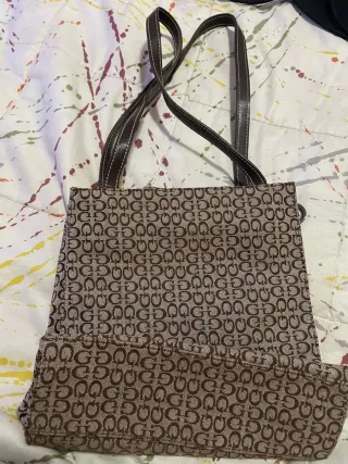 Bolso Guess Marrón y Beige