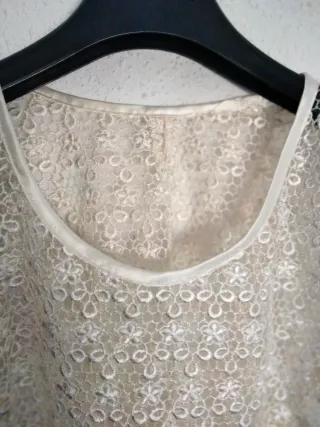 Blusa de encaje floral