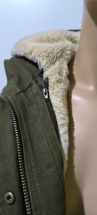 Parka Stradivarius 2 en 1 verde