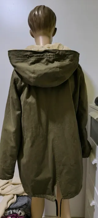 Parka Stradivarius 2 en 1 verde