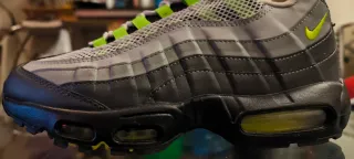 Nike Air Max 95 Gris y Verde Neón