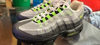 Nike Air Max 95 Gris y Verde Neón