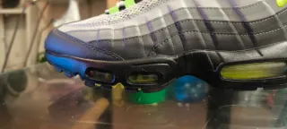 Nike Air Max 95 Gris y Verde Neón
