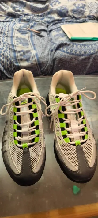 Nike Air Max 95 Gris y Verde Neón