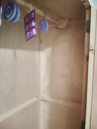 Armario infantil vintage con espejo