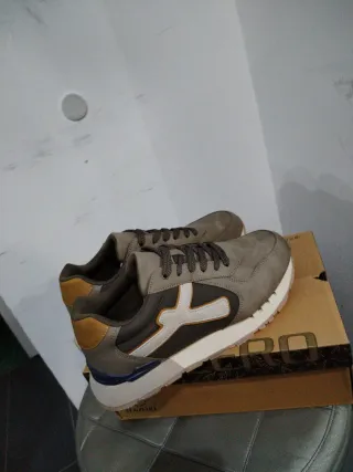 Sneakers uomo casual sportive N.41