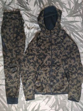 Sudadera Nike Camuflaje Talla M