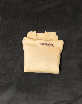 Sudadera Nude Project