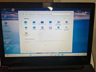Portatile Lenovo con Windows 11 Pro e SSD da 120 GB