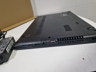 Portatile Lenovo con Windows 11 Pro e SSD da 120 GB