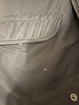 Parka Zadig & Voltaire negra con interior azul