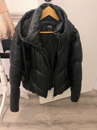 Chaqueta Zara Piel Sintética Negra