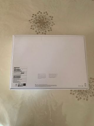 Caja y cargador MacBook Pro A2289