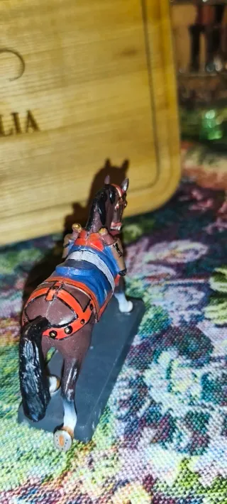 Miniatura vintage di Cavallo da collezione in Meta