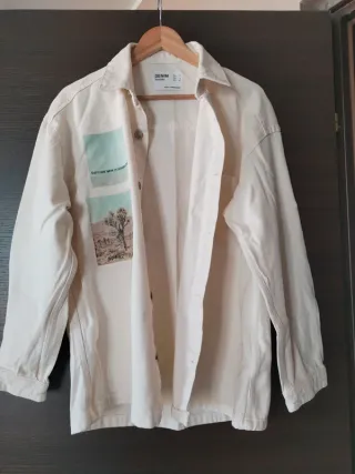 Chaqueta vaquera Bershka beige talla M