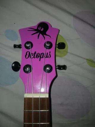 Ukelele Rosa Octopus Nuevo 5-11 años