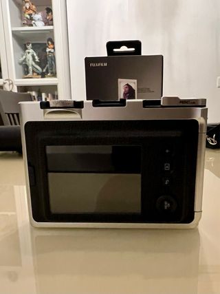 Fujifilm Instax Mini Evo Cámara Negra con fuda