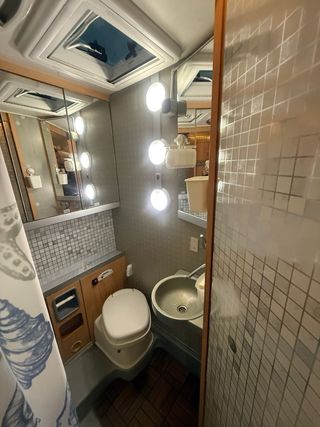 Autocaravana 4 plazas doble aire placa toldo